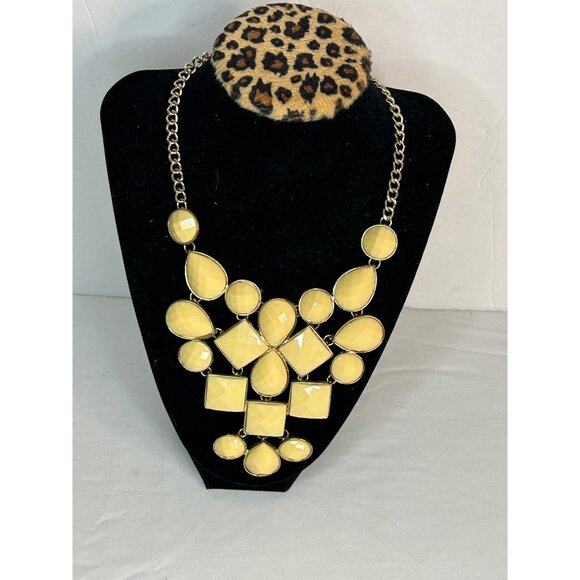 Beige Geometric Statement Necklace With Gold Chain & Lobster Clasp - Picture 2 of 5